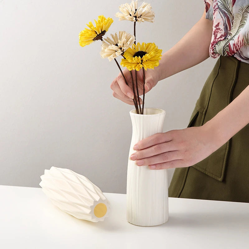 Home Simple Plastic Vase Nordic Small Fresh Flower Pot Storage Bottle for Flowers Modern Home Living Room Decoration Ornaments